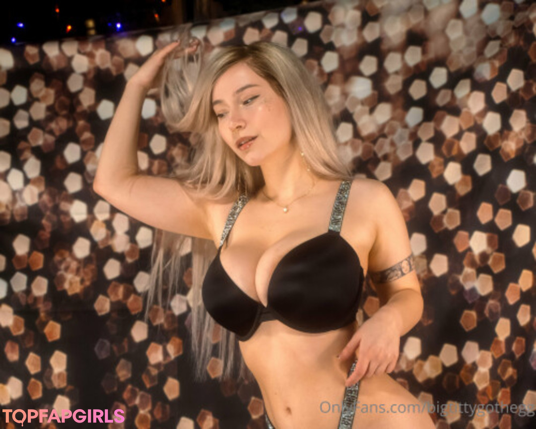 Nagie wyciekłe zdjęcie OnlyFans od Bigtittygothegg #186