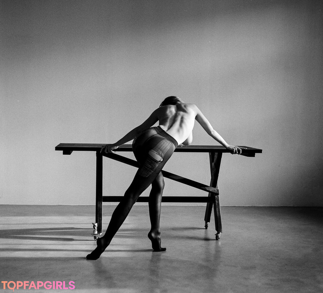 Nagie wyciekłe zdjęcie OnlyFans od Mila Amour #2010