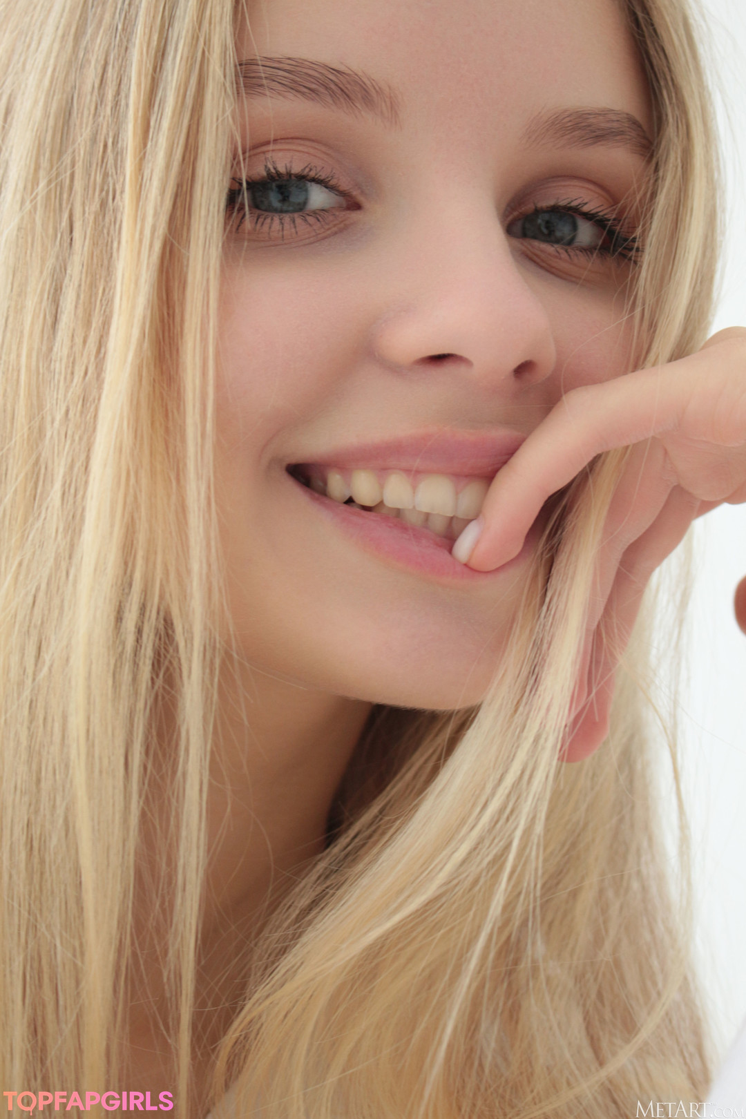 Nagie wyciekłe zdjęcie OnlyFans od Mila Amour #412