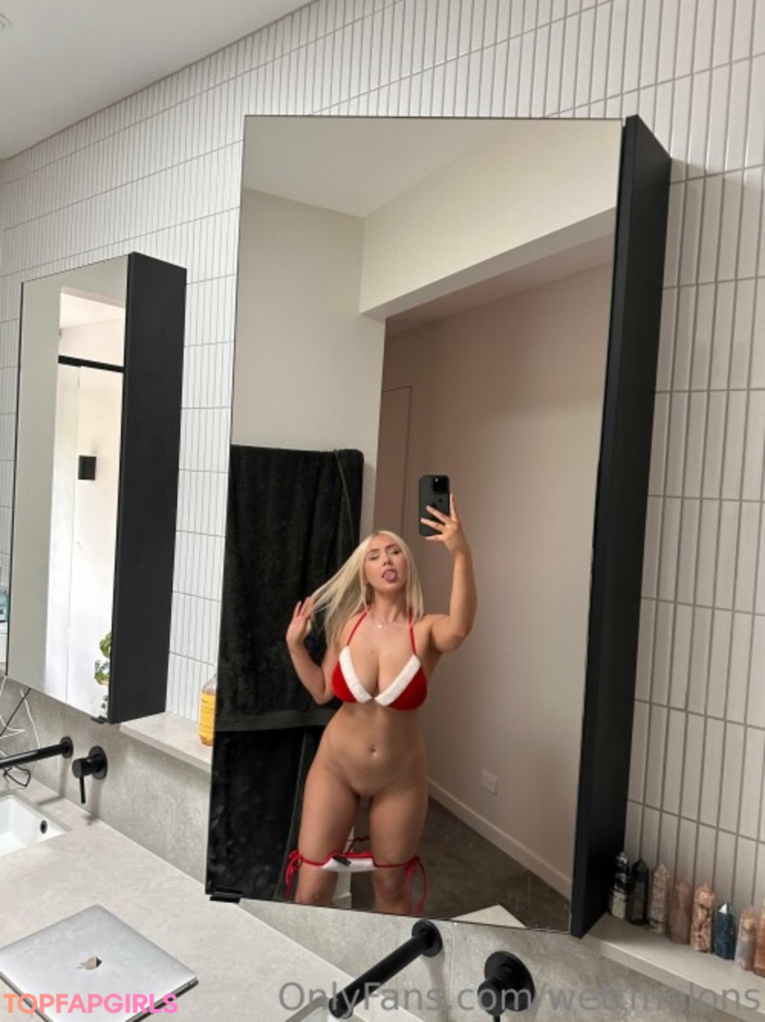 Nagie wyciekłe zdjęcie OnlyFans od Wettmelons #219