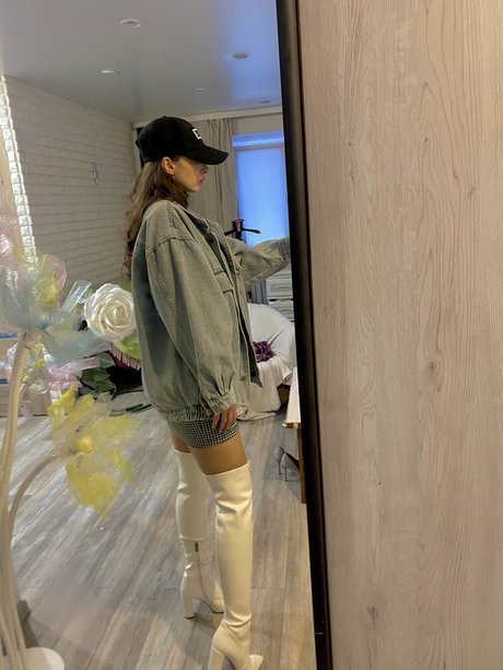 Nagie wyciekłe zdjęcie OnlyFans od Sun13shine