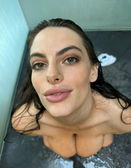Alexa Pearl