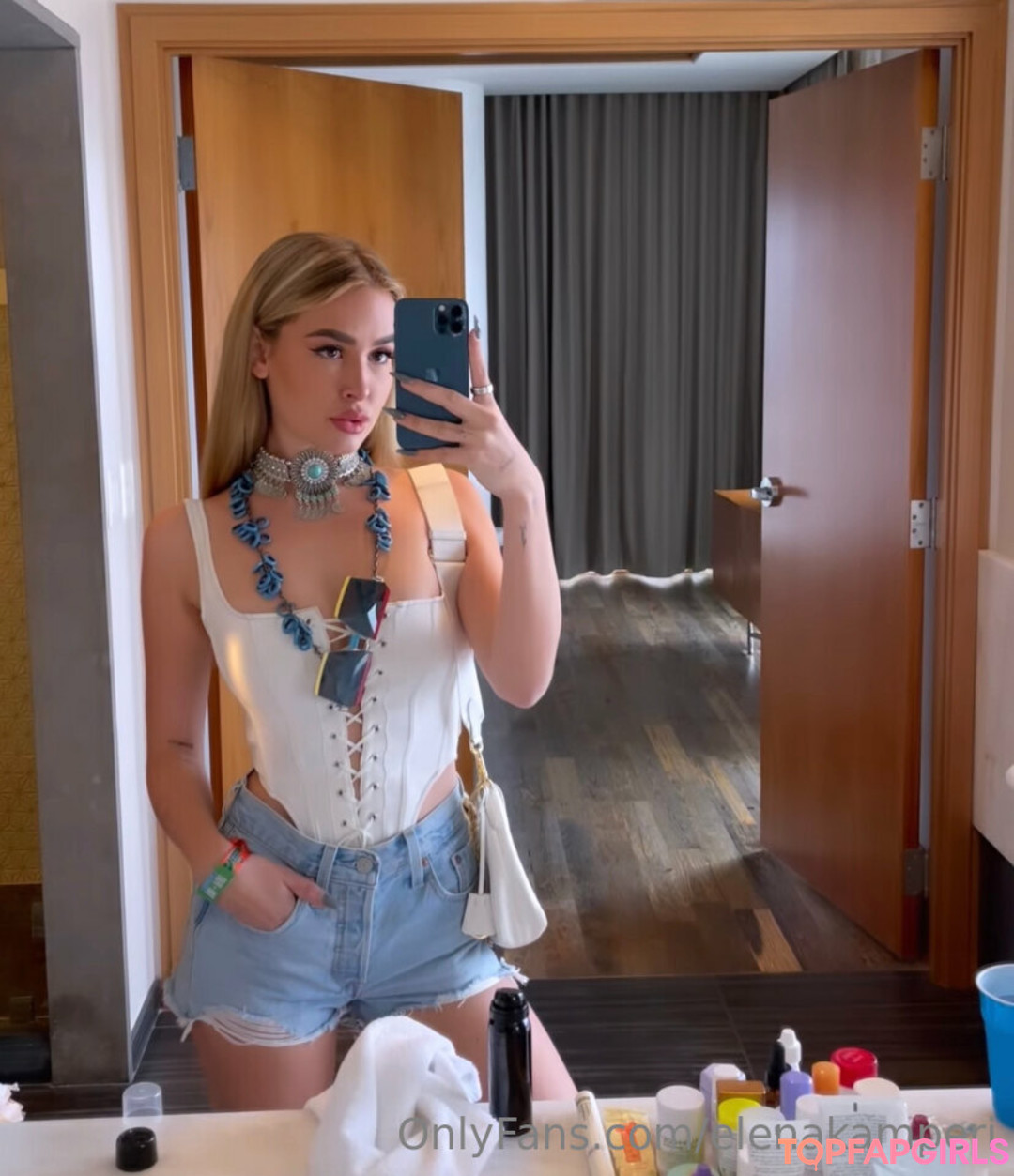 Nagie wyciekłe zdjęcie OnlyFans od Elena Kamperi #285