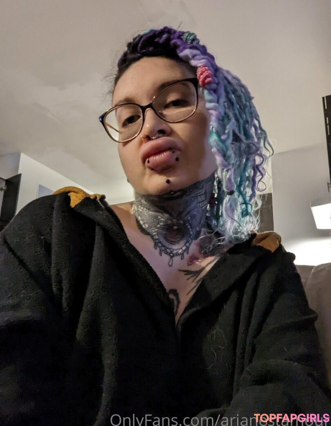 Nagie wyciekłe zdjęcie OnlyFans od Ariane Saint Amour #2020