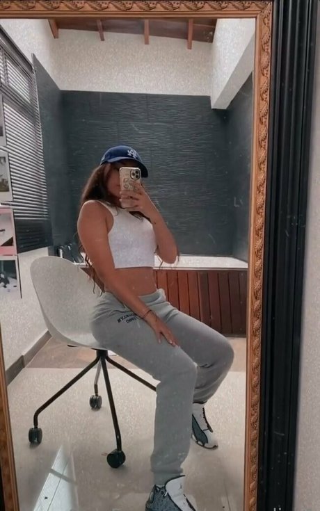 Nagie wyciekłe zdjęcie OnlyFans od Cute Molly18