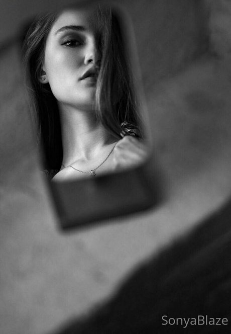 Sonya Blaze