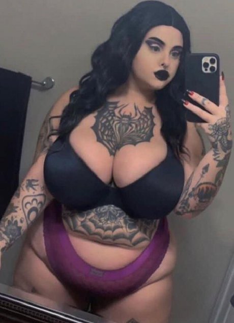 Nagie wyciekłe zdjęcie OnlyFans od Amarie229