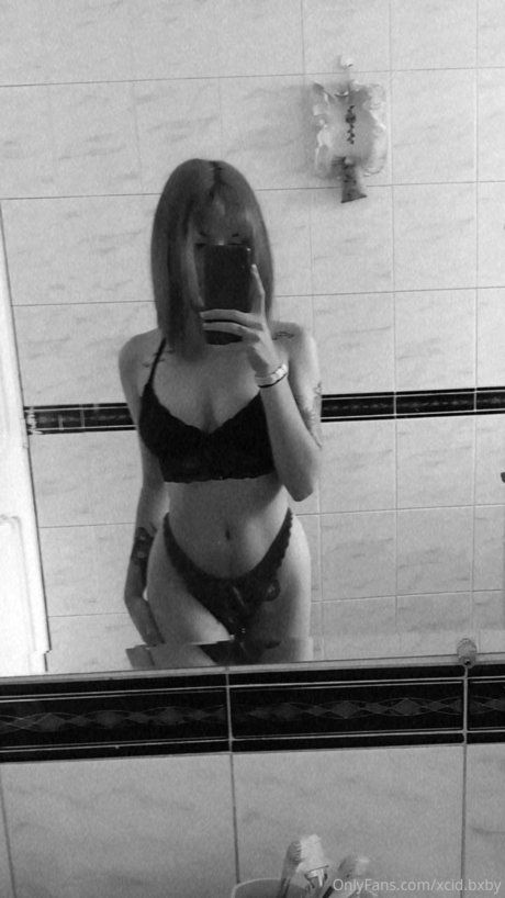 Nagie wyciekłe zdjęcie OnlyFans od Xcidbxby