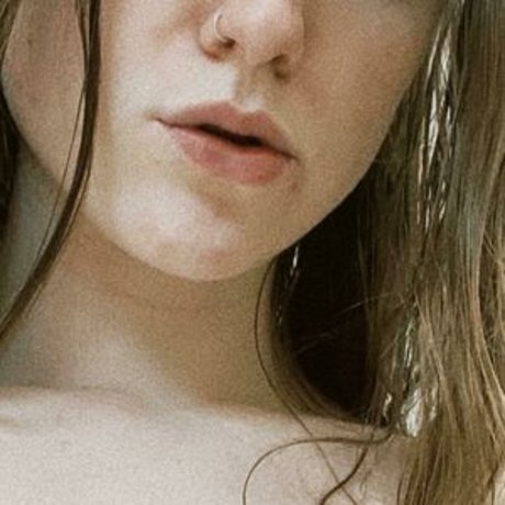 Nagie wyciekłe zdjęcie OnlyFans od Lunarlovesramen