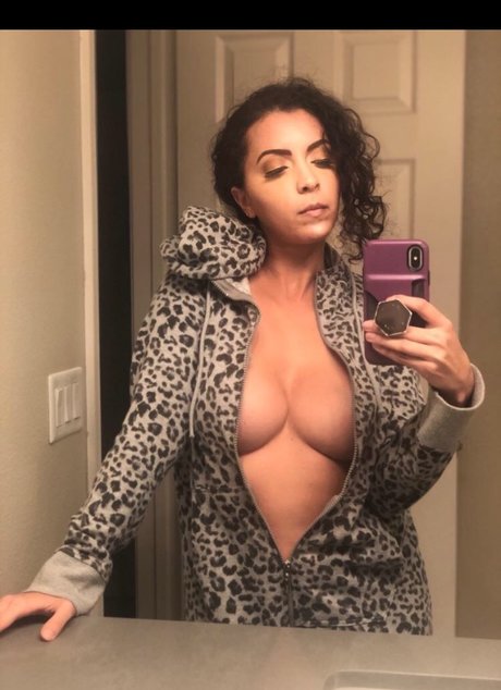 Nagie wyciekłe zdjęcie OnlyFans od Sarah Fasha