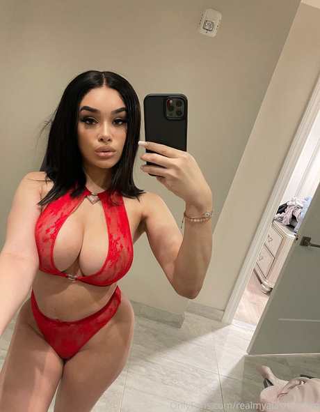 Nagie wyciekłe zdjęcie OnlyFans od Mya Lashaun