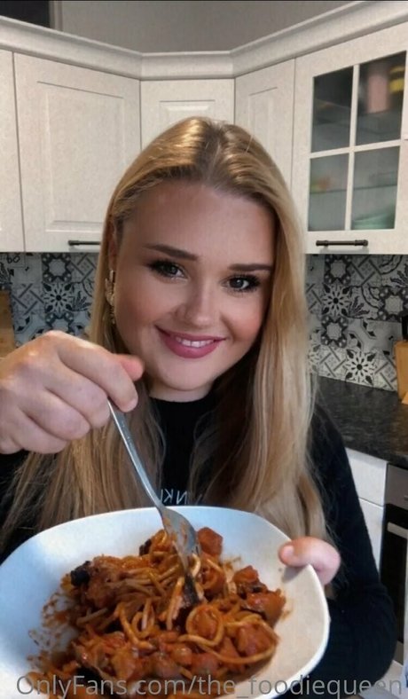 Nagie wyciekłe zdjęcie OnlyFans od Thefoodiequeen