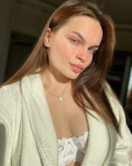 Nagie wyciekłe zdjęcie OnlyFans od Yourlina