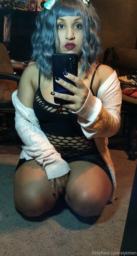 Nagie wyciekłe zdjęcie OnlyFans od Raeraejiggles