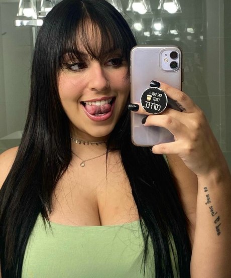 Nagie wyciekłe zdjęcie OnlyFans od Larissa Cambusano