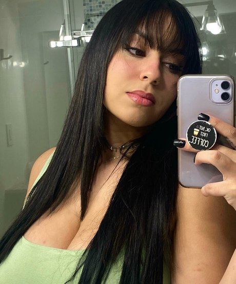 Nagie wyciekłe zdjęcie OnlyFans od Larissa Cambusano