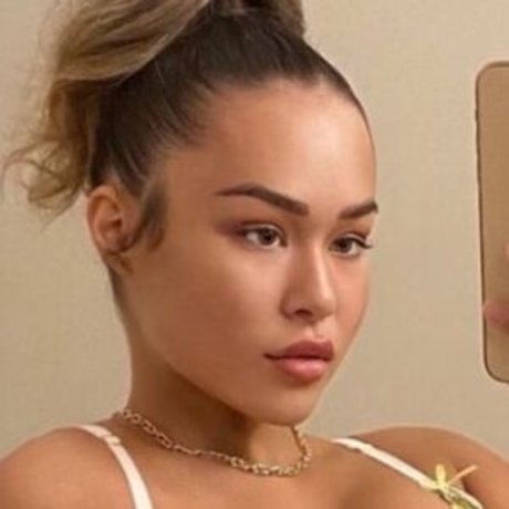 Nagie wyciekłe zdjęcie OnlyFans od Theonlyrylie