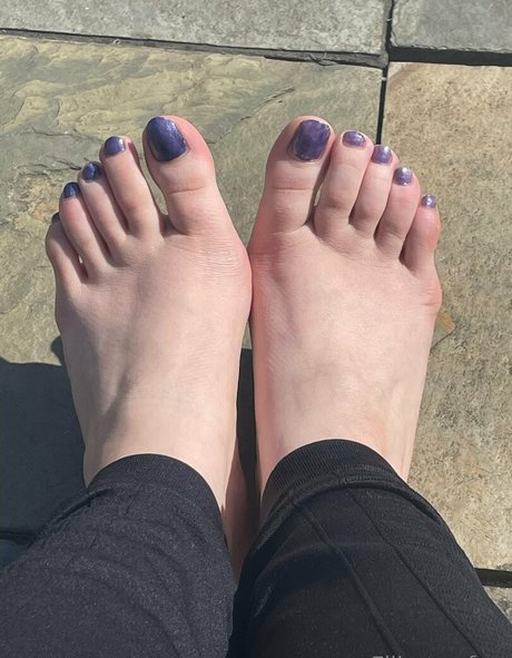 Elliemaesfeet