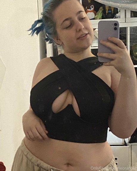Nagie wyciekłe zdjęcie OnlyFans od Leorarose