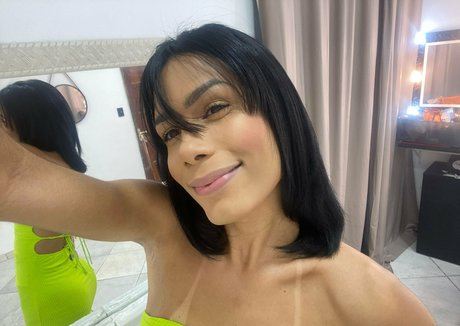 Nagie wyciekłe zdjęcie OnlyFans od Lunatransgirl