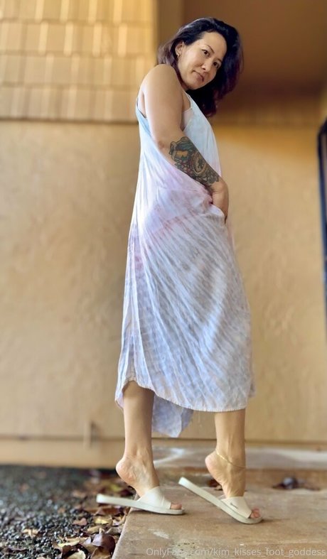 Kimkissesfootgoddess