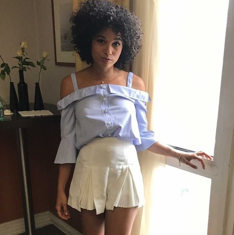 Nagie wyciekłe zdjęcie OnlyFans od Alisha Wainwright