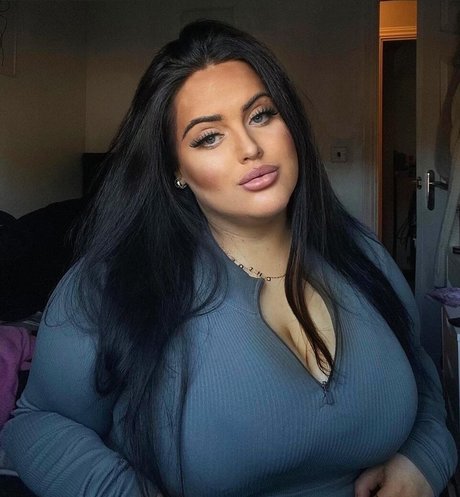 Nagie wyciekłe zdjęcie OnlyFans od Chloe Jade
