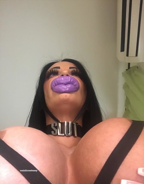 Nagie wyciekłe zdjęcie OnlyFans od Realsiliconebunny