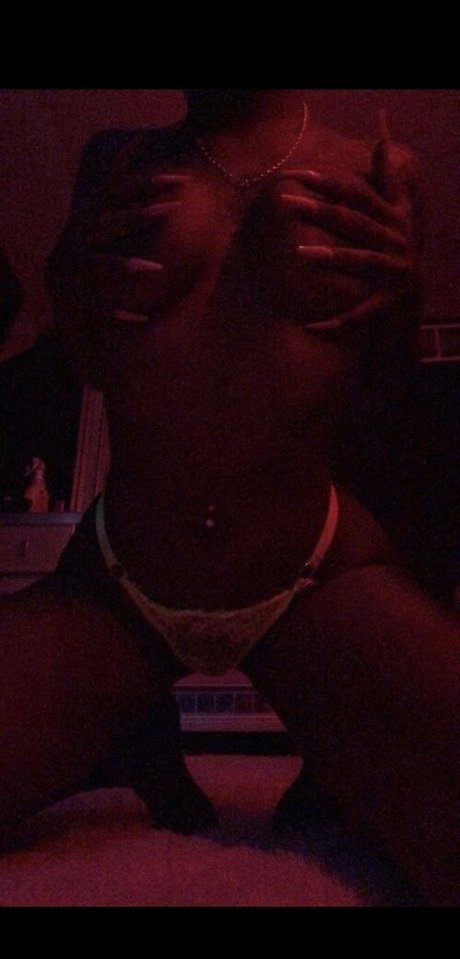 Nagie wyciekłe zdjęcie OnlyFans od Cocosiimone1