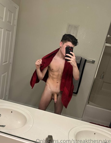Nagie wyciekłe zdjęcie OnlyFans od Streakthesnake