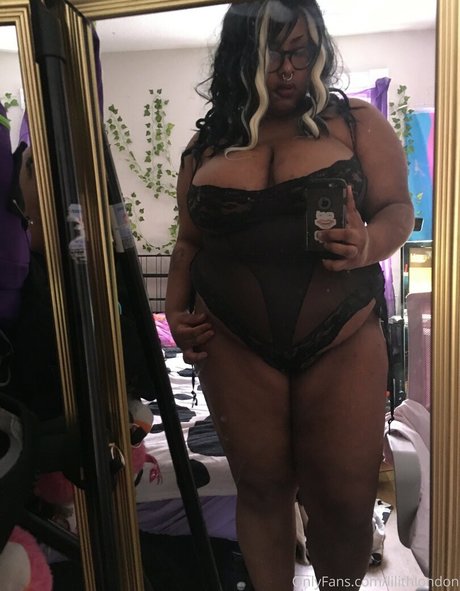 Nagie wyciekłe zdjęcie OnlyFans od Lilithlondon