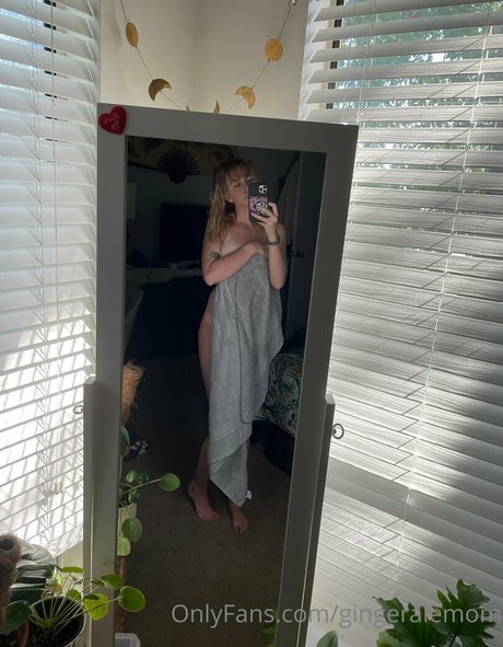 Nagie wyciekłe zdjęcie OnlyFans od Gingeralemom