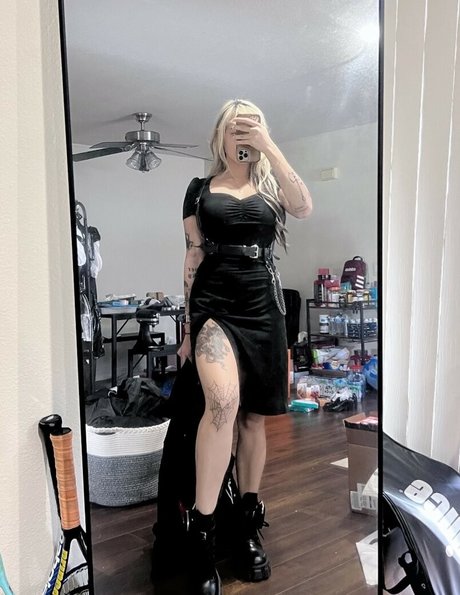Nagie wyciekłe zdjęcie OnlyFans od Liquid Pyro