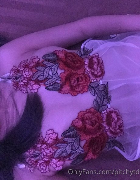 Nagie wyciekłe zdjęcie OnlyFans od Pitchytd