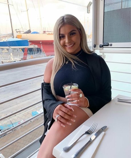 Chloe C