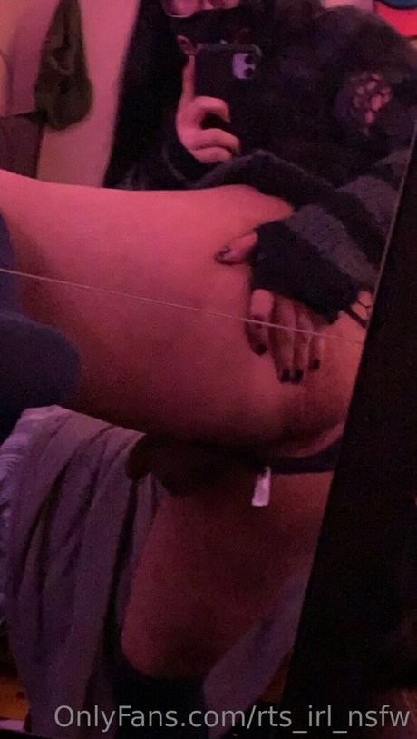 Nagie wyciekłe zdjęcie OnlyFans od Rtsirlnsfw