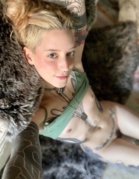 Nagie wyciekłe zdjęcie OnlyFans od Thecamdamage