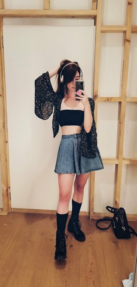 Nagie wyciekłe zdjęcie OnlyFans od Forestnymphnz