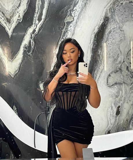 Nagie wyciekłe zdjęcie OnlyFans od Annouveauriche