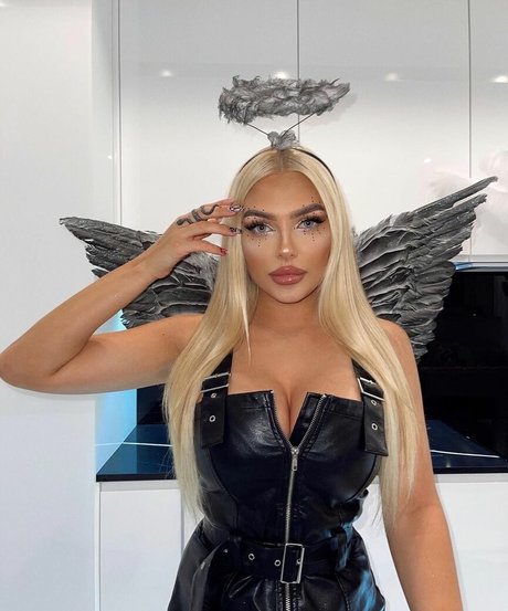 Nagie wyciekłe zdjęcie OnlyFans od Gabriella Szklarz