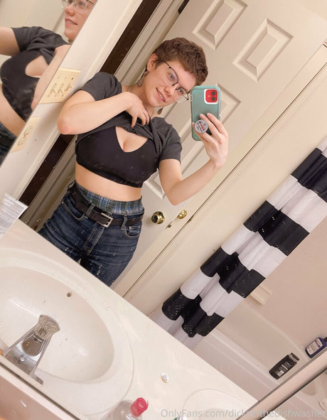 Nagie wyciekłe zdjęcie OnlyFans od Dicksinthedishwasher