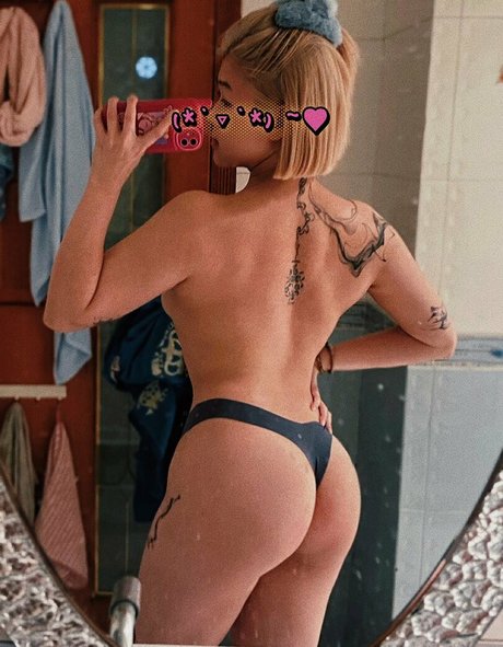 Nagie wyciekłe zdjęcie OnlyFans od Hilovenano