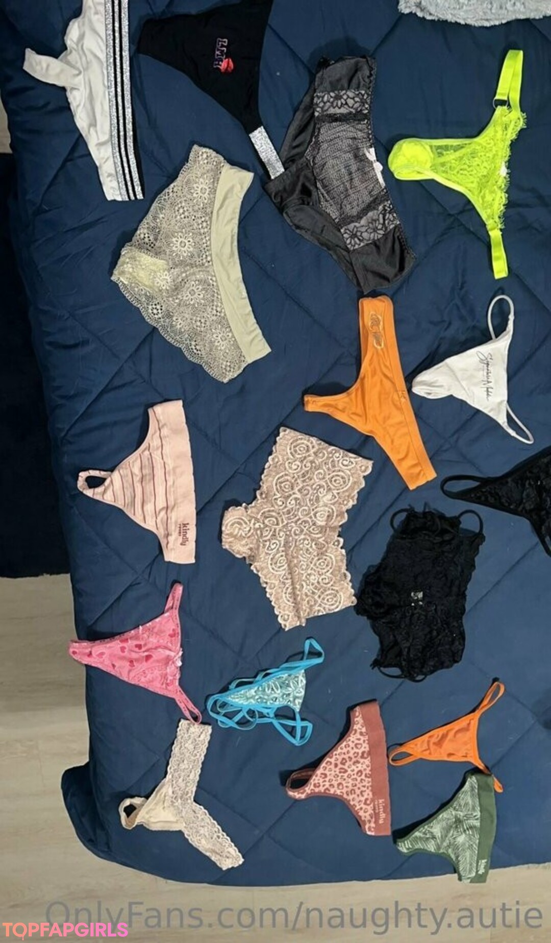 Nagie wyciekłe zdjęcie OnlyFans od Naughtyautie #55 Nagie wyciekłe zdjęcie OnlyFans od Naughtyautie #55