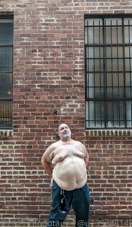 Nagie wyciekłe zdjęcie OnlyFans od Hippotaur