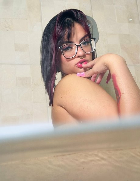 Nagie wyciekłe zdjęcie OnlyFans od Roseiaro