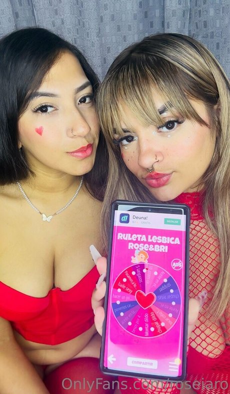 Nagie wyciekłe zdjęcie OnlyFans od Roseiaro