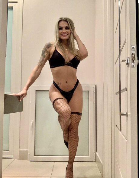 Nagie wyciekłe zdjęcie OnlyFans od Fabyzinhaoficialfree