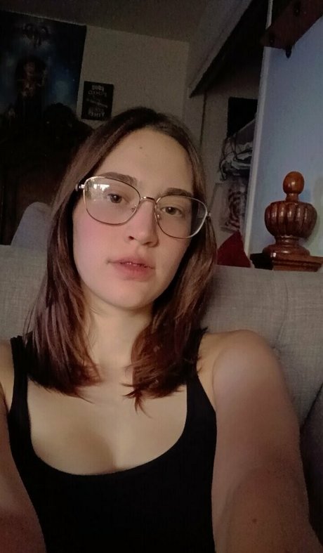 Nagie wyciekłe zdjęcie OnlyFans od Lillylovespenisland