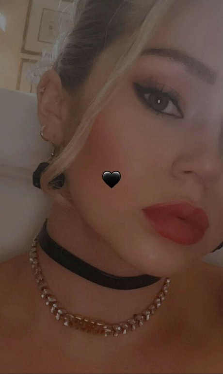 Nagie wyciekłe zdjęcie OnlyFans od Brec Bassinger