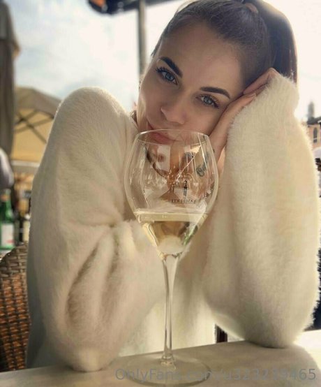 Nagie wyciekłe zdjęcie OnlyFans od Yourlustfullover